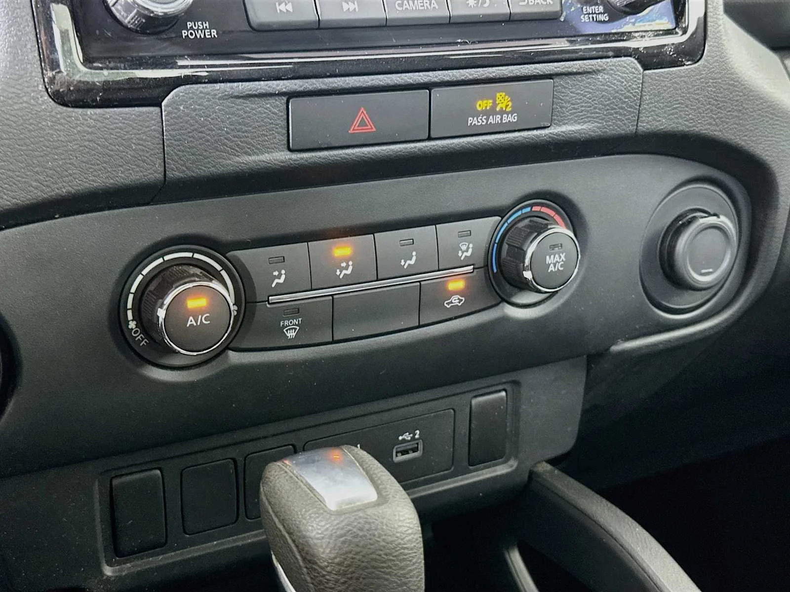 Used 2022 Glacier White Nissan S image 13