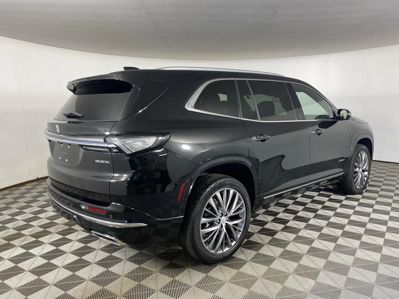 Used 2025 Ebony Twilight Metallic Buick Avenir image 17