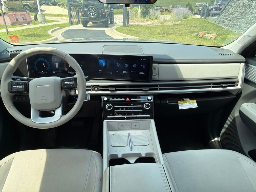 Used 2024 Gray Hyundai SE image 13