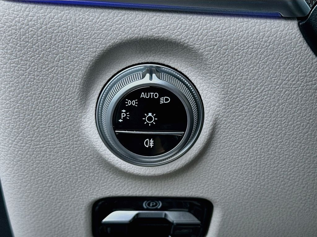 New 2026 Graphite Grey Metallic Mercedes-Benz CLE 300 image 11