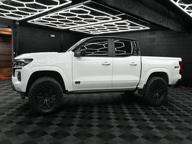 2026 Chevrolet Colorado Z71 - Photo 10