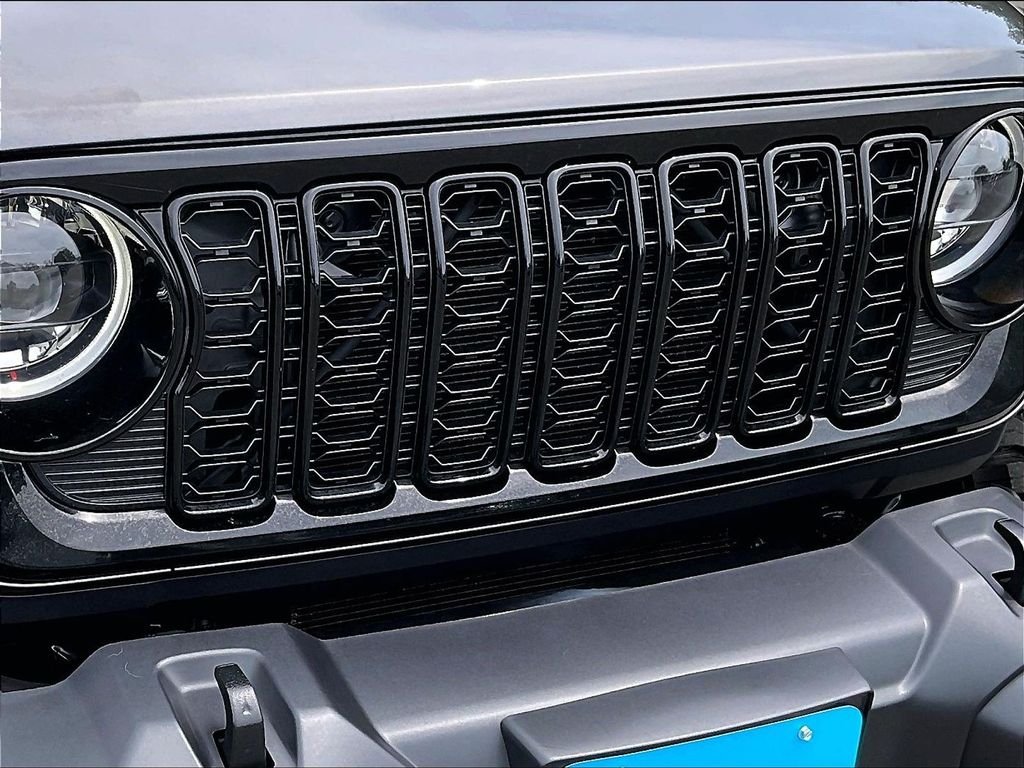 Used 2024 Gray Jeep Willys image 30
