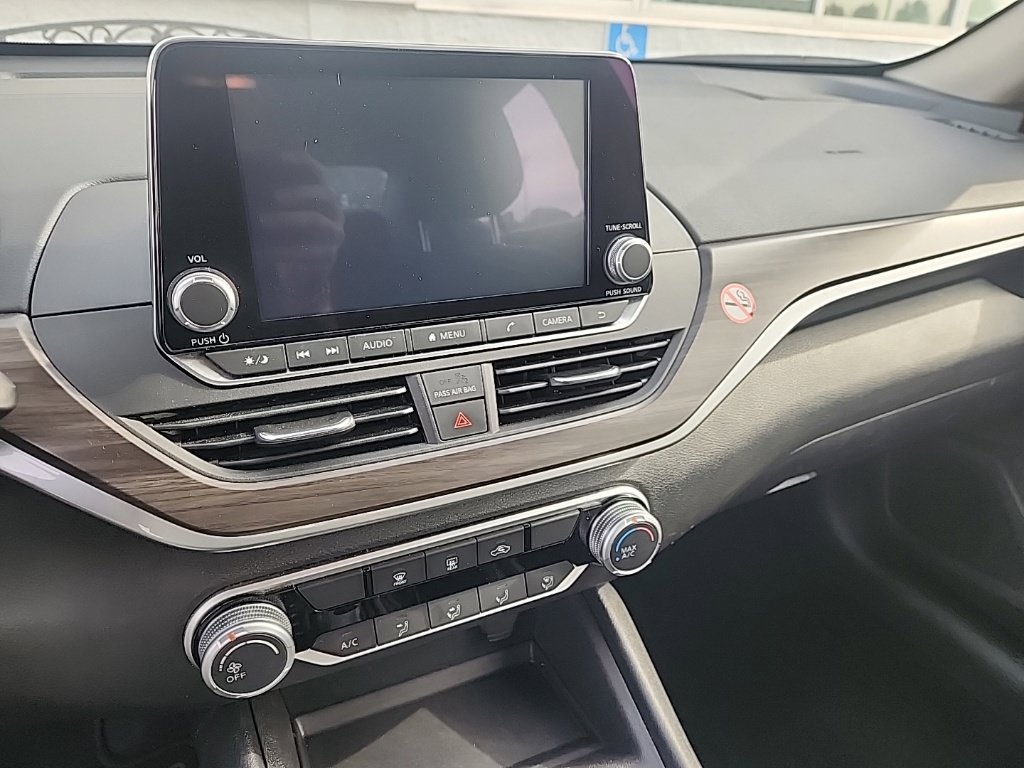 Used 2025 Gray Nissan 2.5 SV image 16