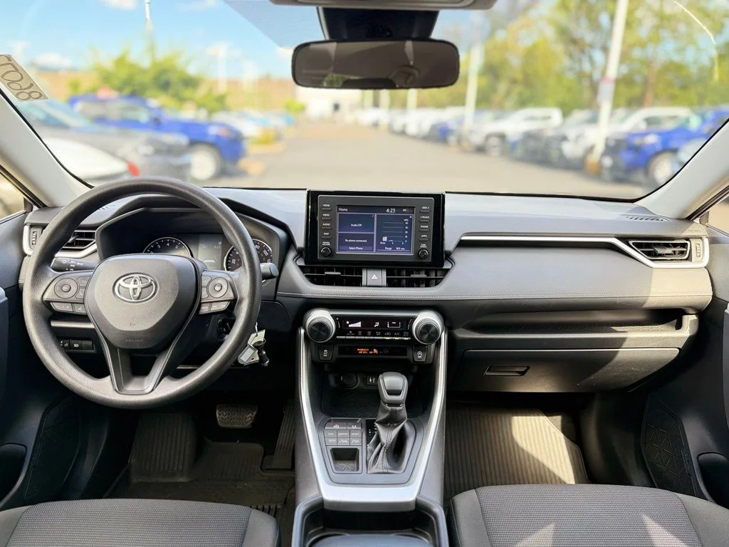 Used 2019 Silver Toyota LE image 23
