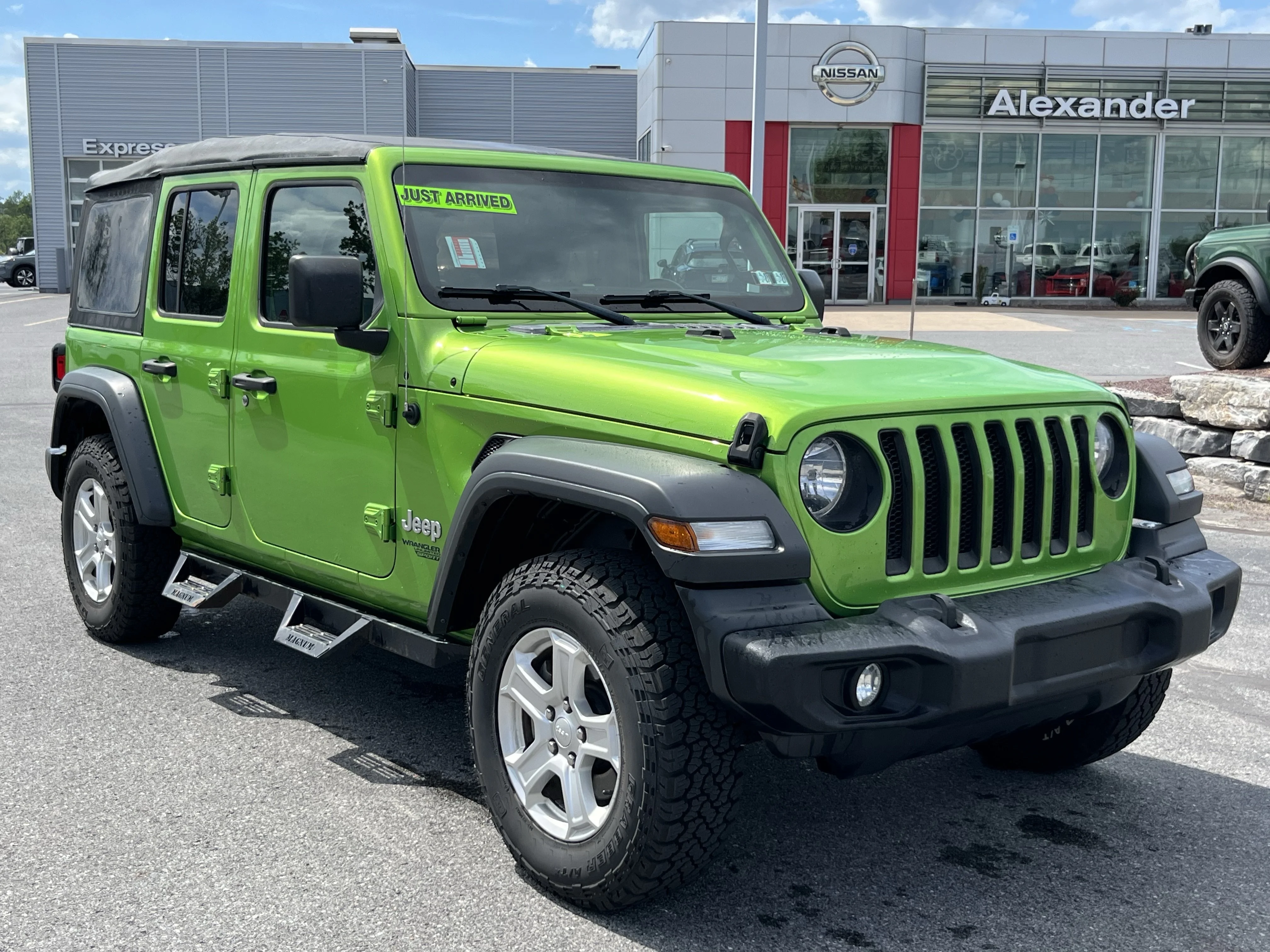 Used 2018 Mojito! Clearcoat Jeep Unlimited Sport S image 1