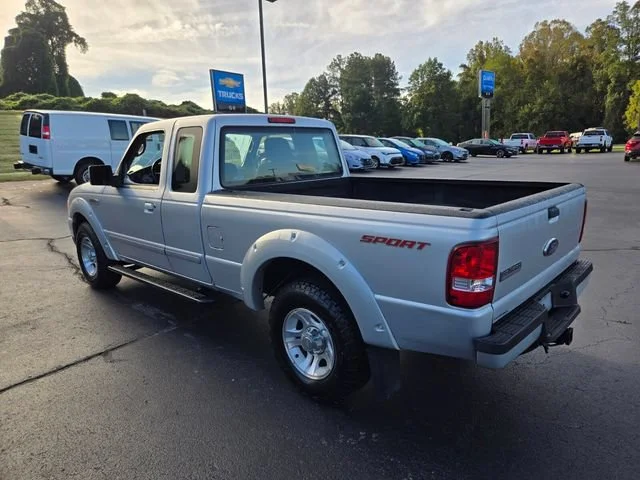 Used 2010 Silver Ford XLT image 5