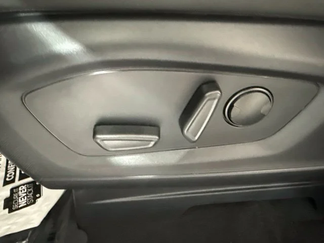 Used 2025 White Ford Active image 19