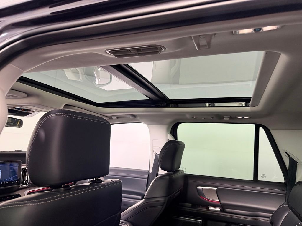 Used 2025 Black Ford Platinum image 17