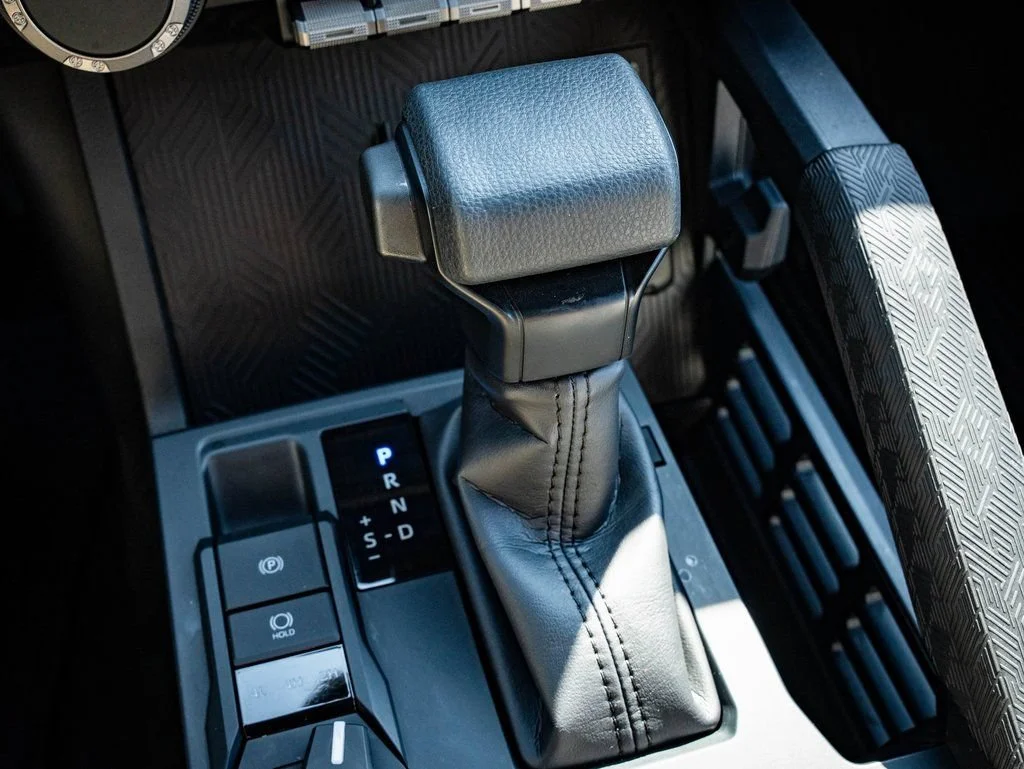Used 2025 Underground Toyota SR5 image 32