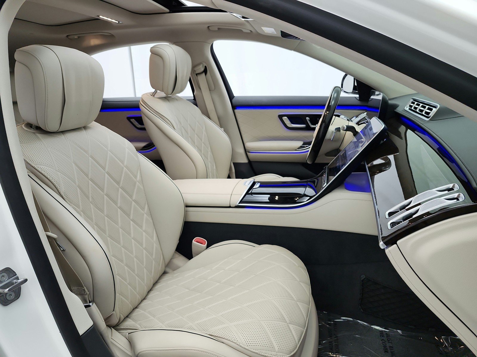 Certified Used 2021 designo Diamond White Mercedes-Benz S 580 4MATIC® Sedan image 20