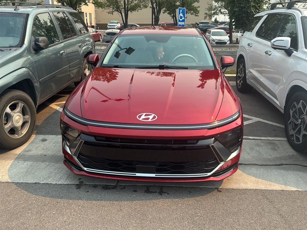 Certified Used 2025 Ultimate red Hyundai SEL image 4