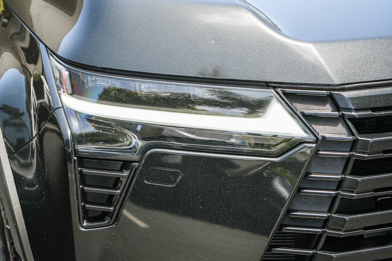 Certified Used 2025 Caviar Lexus 550 Overtrail+ image 8