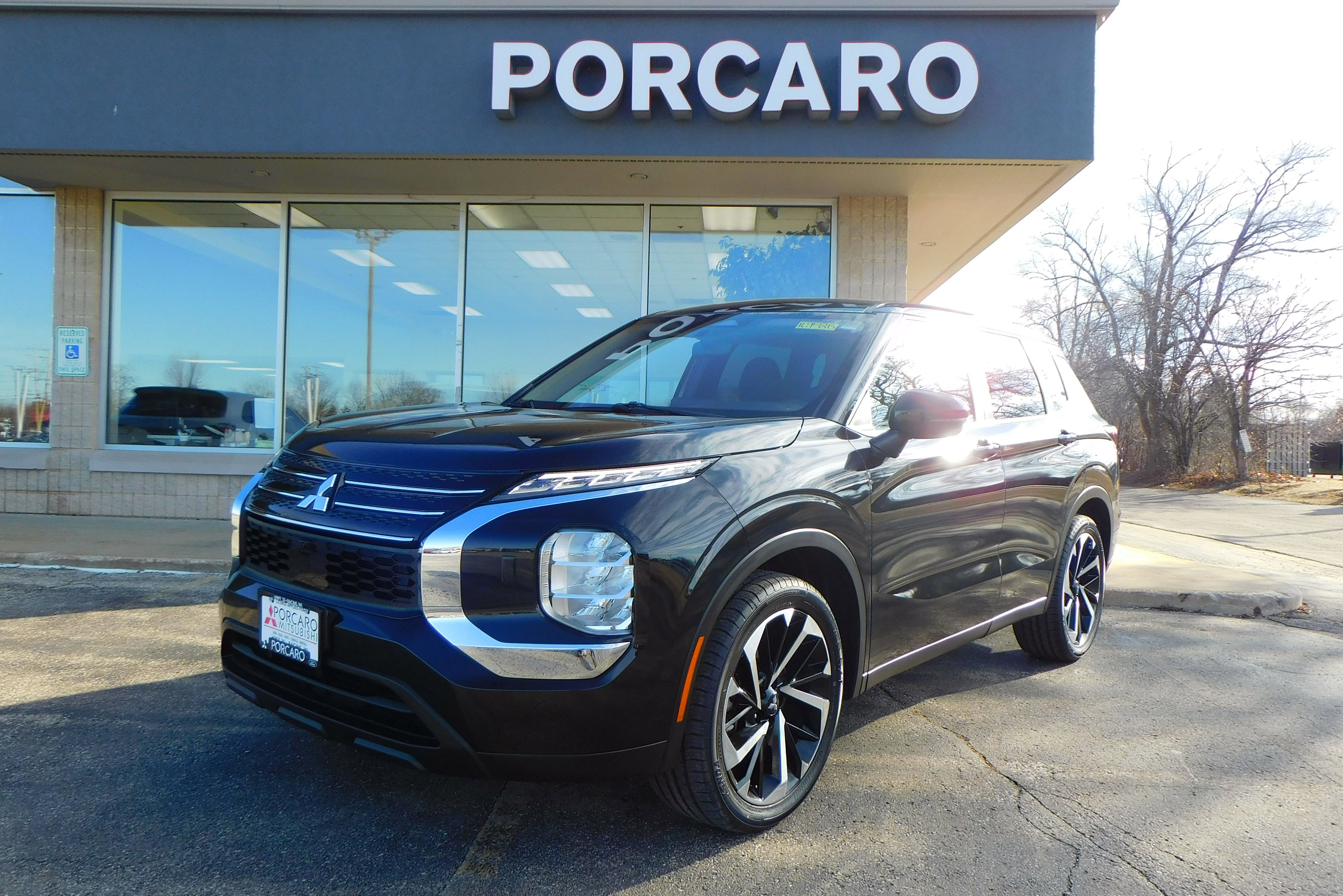 2022 Mitsubishi Outlander ES