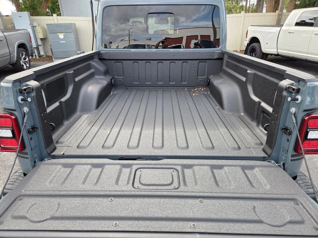 New 2026 Anvil Clear-Coat Exterior Paint Jeep Shadow Ops image 10