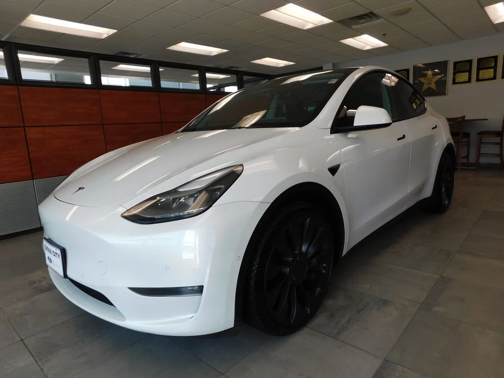2021 Tesla Model Y Performance Dual Motor All-Wheel Drive's photo