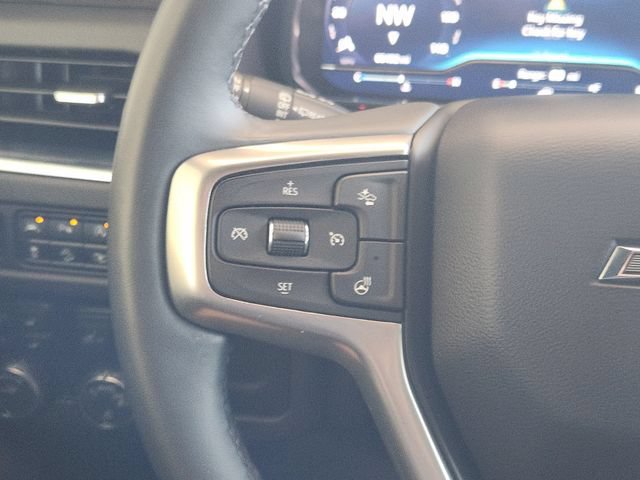 Used 2023 STERLING GRAY METALLIC Chevrolet Z71 image 27