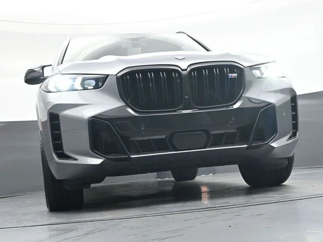 Used 2024 Gray BMW M60i image 43