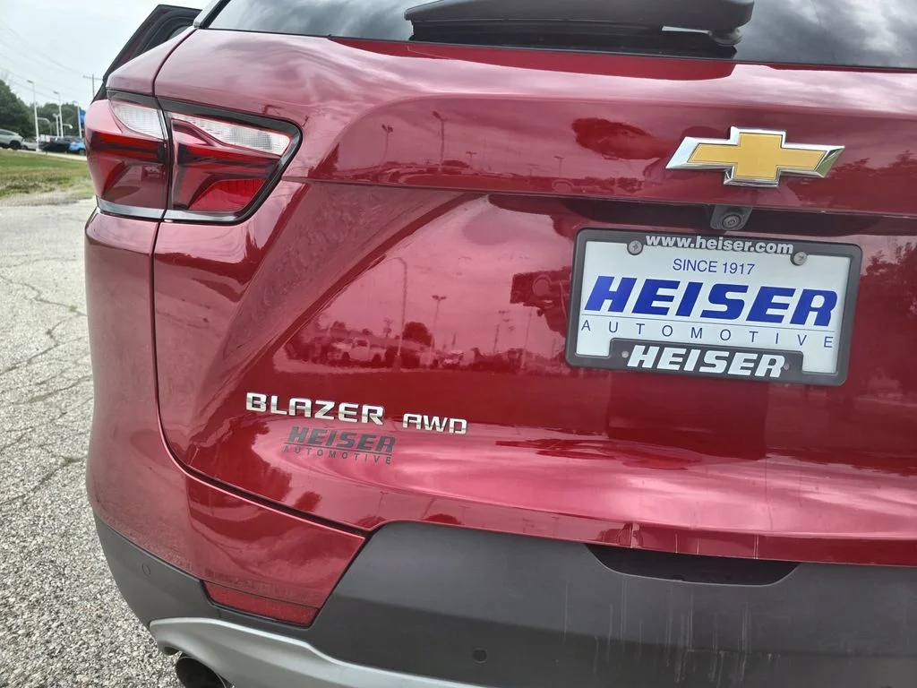 Used 2020 Red Chevrolet LT image 33
