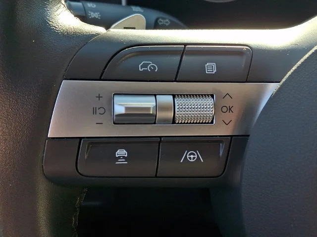 Used 2024 Blue Hyundai SEL image 20
