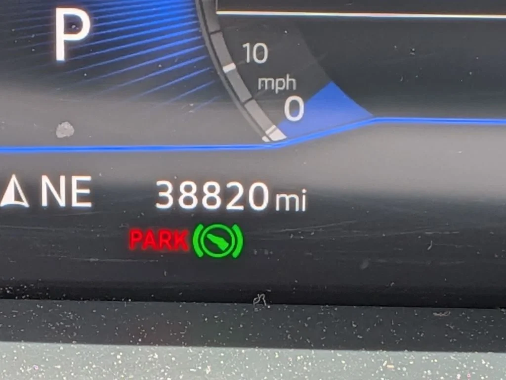 Used 2022 Black Volkswagen 2.0T SE image 19