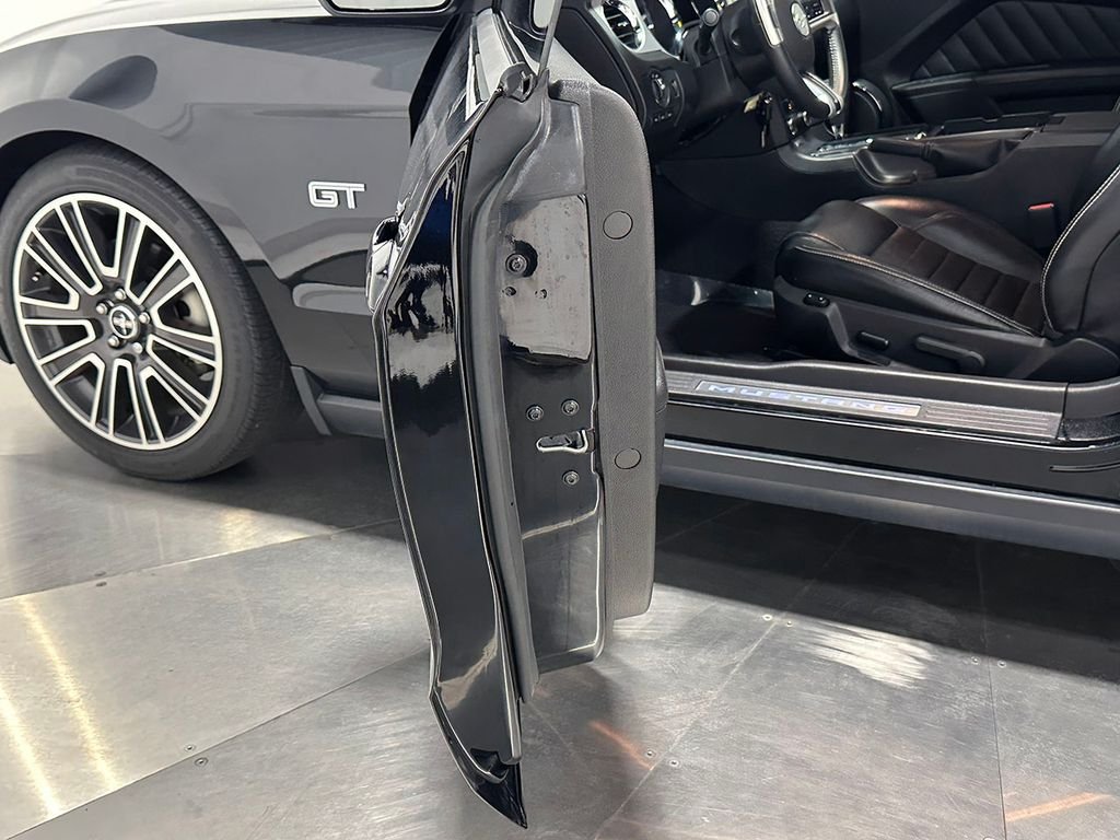Used 2010  Ford GT image 61
