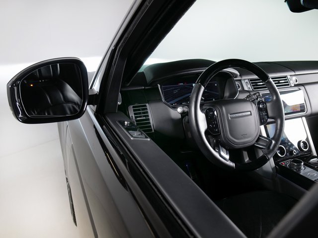 Used 2020 Black Land Rover Autobiography image 29