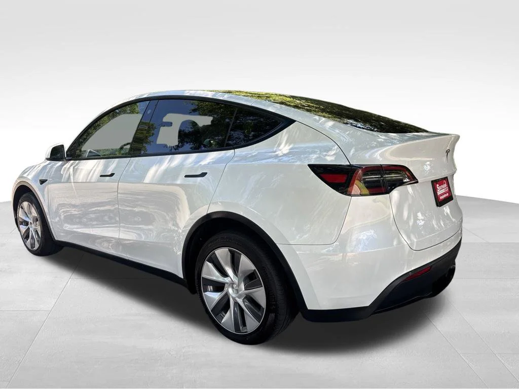 Used 2023 White Tesla Long Range image 13
