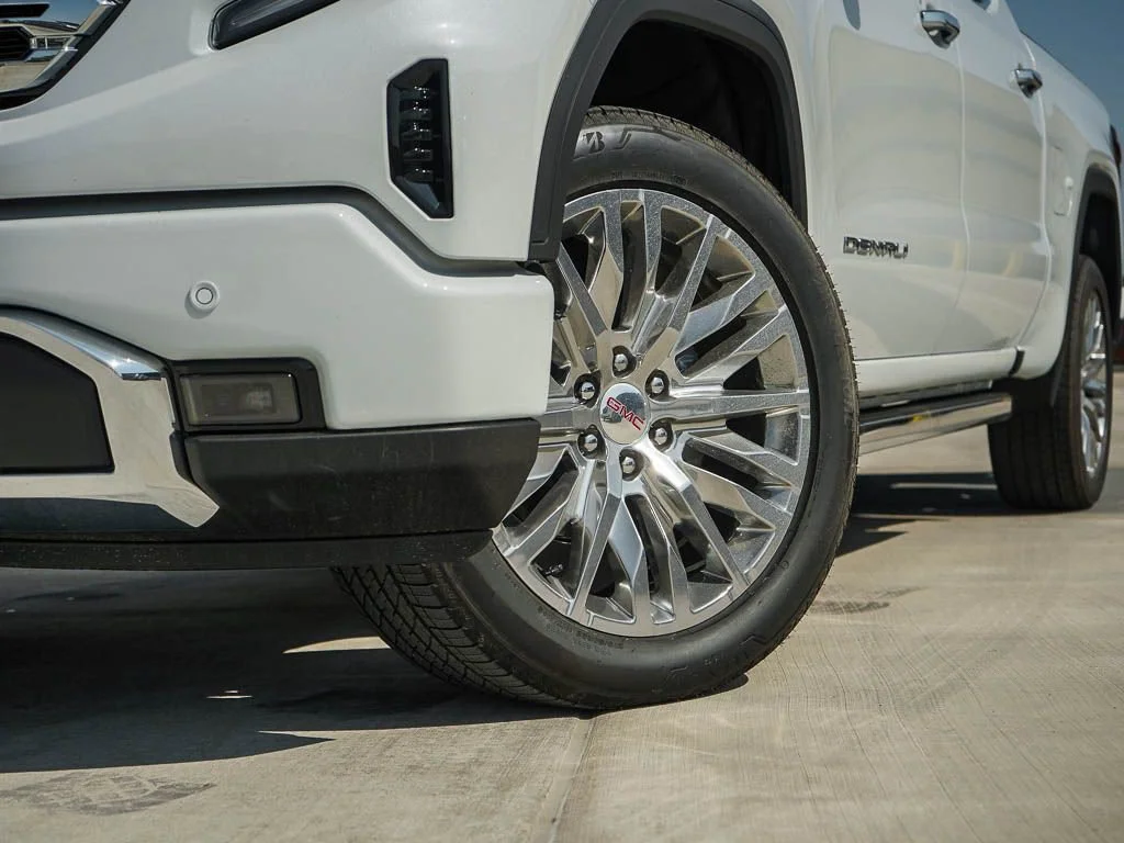 2026 GMC Sierra 1500 Denali - Photo 6