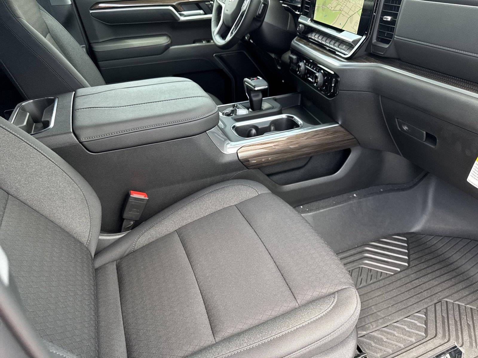 New 2026 Sterling Gray Metallic Chevrolet LT image 33