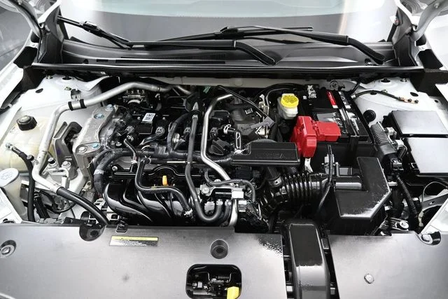 Used 2024 White Nissan SV image 37