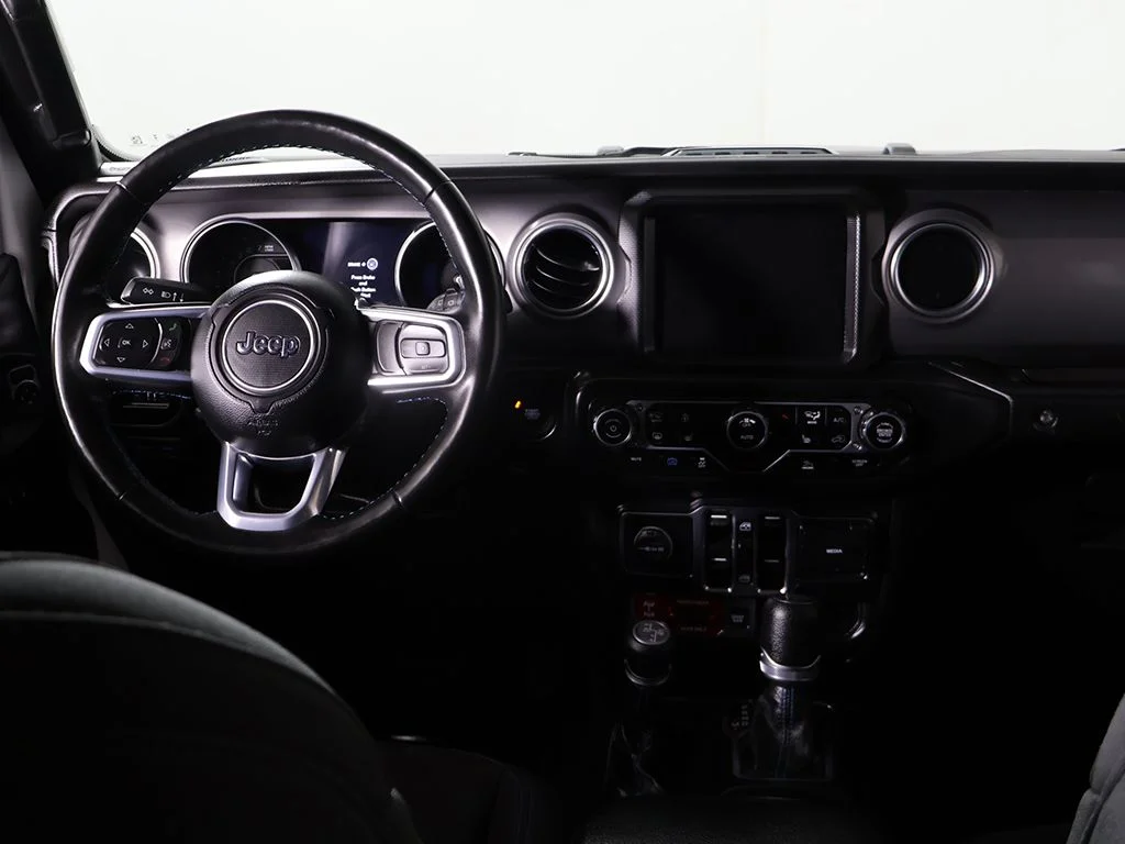 Used 2022 White Jeep Unlimited Rubicon 4xe image 38