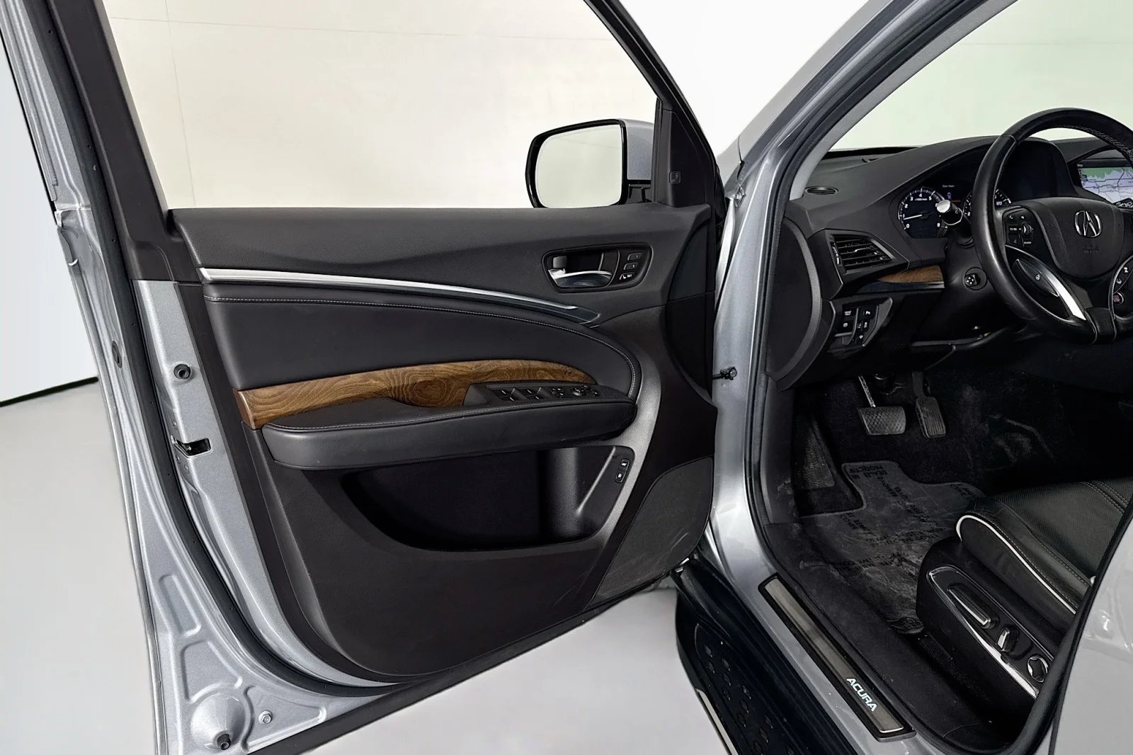 Used 2020 SILVER Acura w/Advance Pkg image 21
