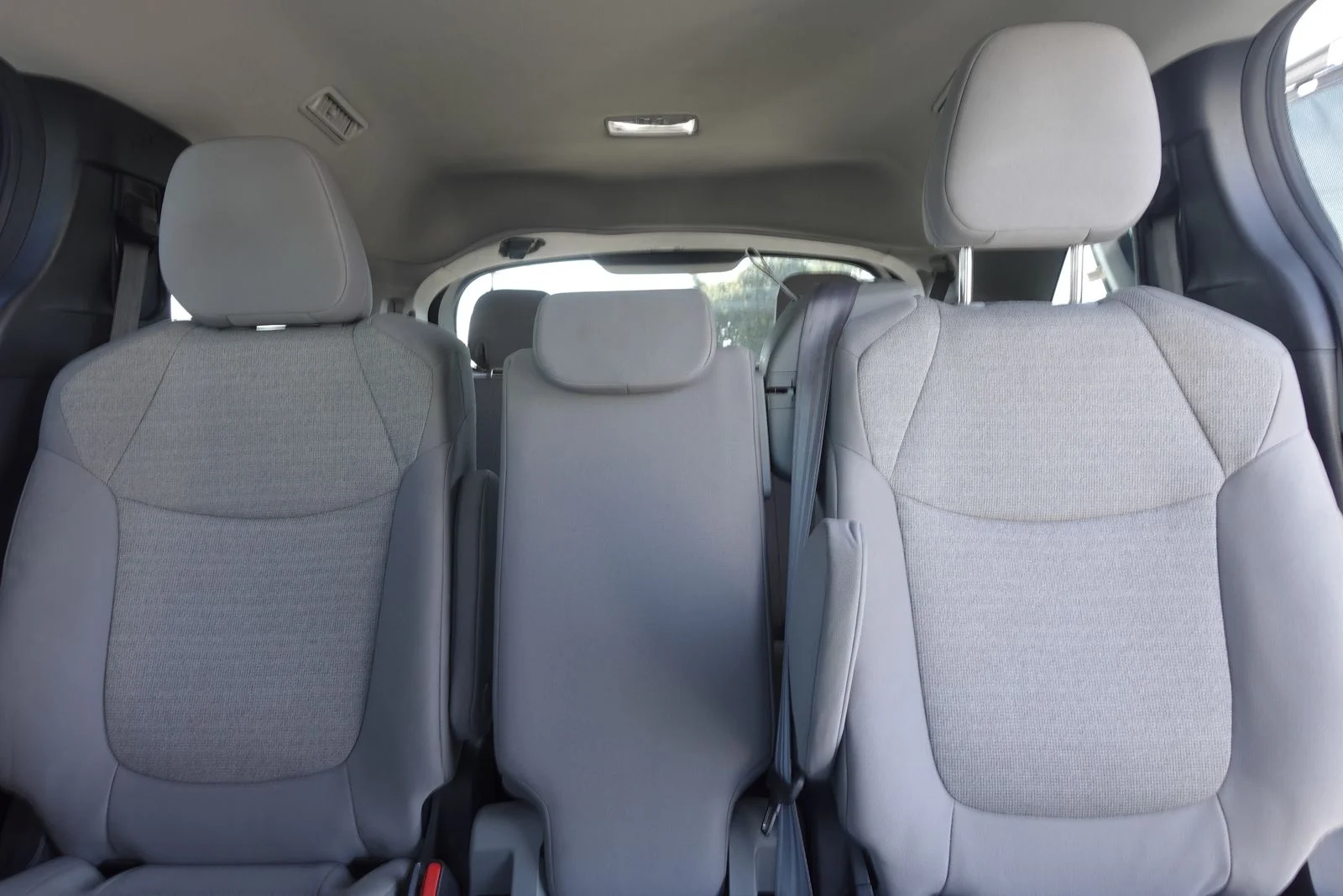Used 2025 Ice Cap Toyota LE image 13