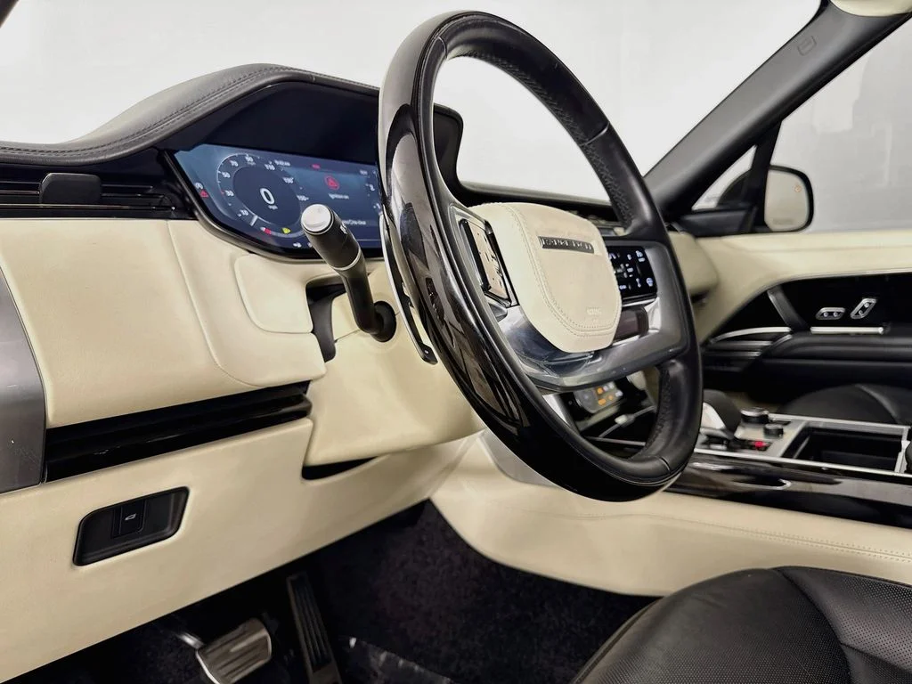 Used 2023 Blue Land Rover Autobiography image 9