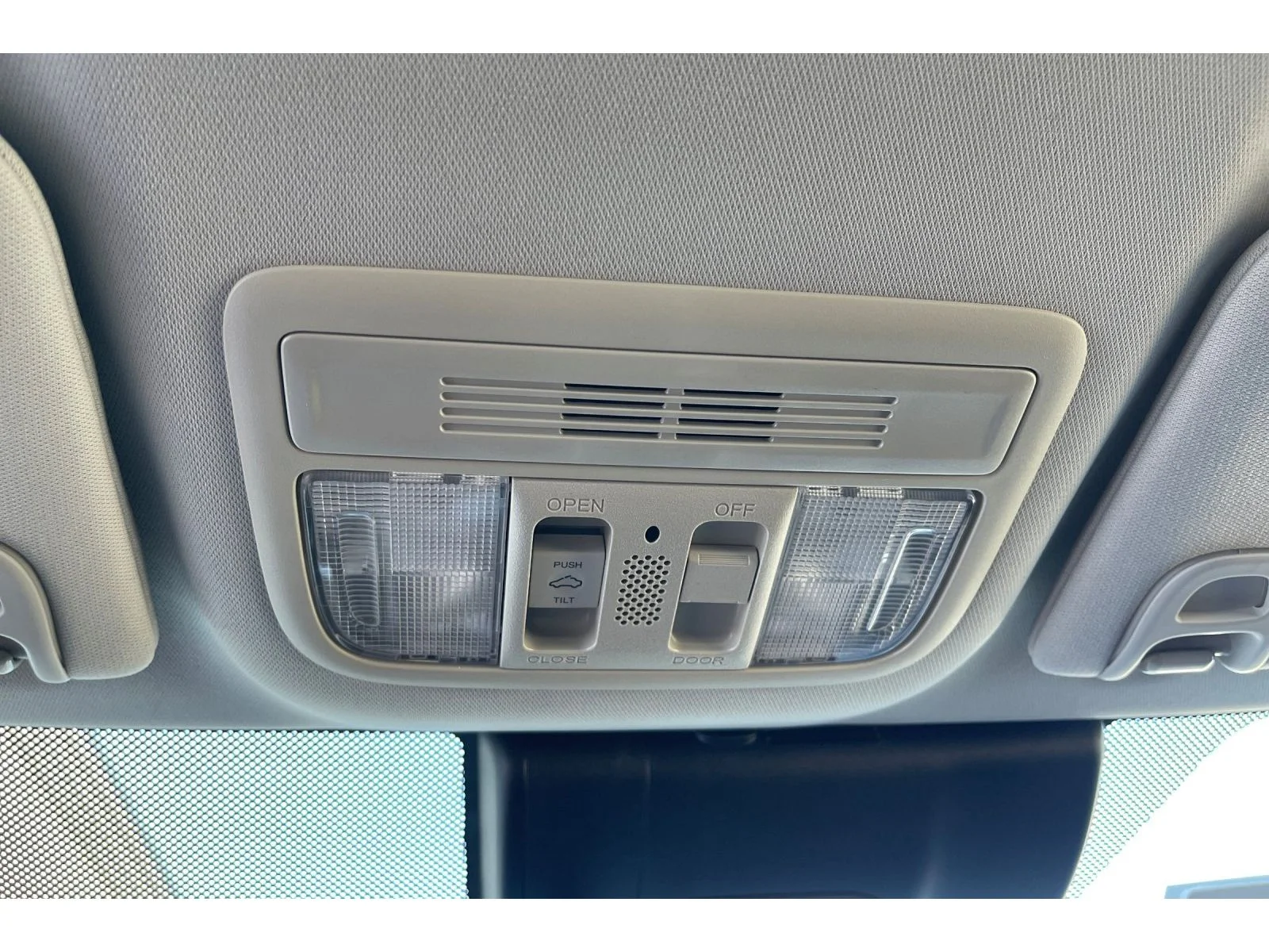 Used 2021 Platinum White Pearl Honda EX image 23