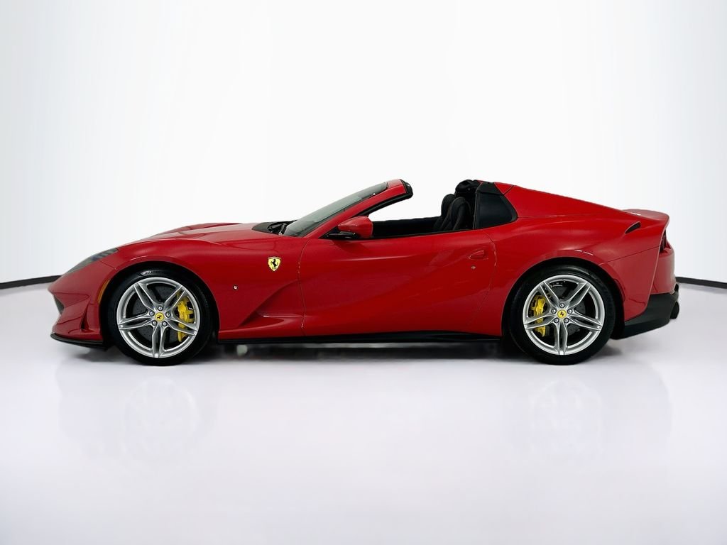 Used 2023  Ferrari Base image 8