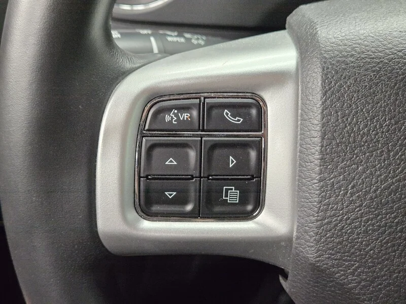 Used 2013 Granite Crystal Metallic Dodge R/T Classic image 18