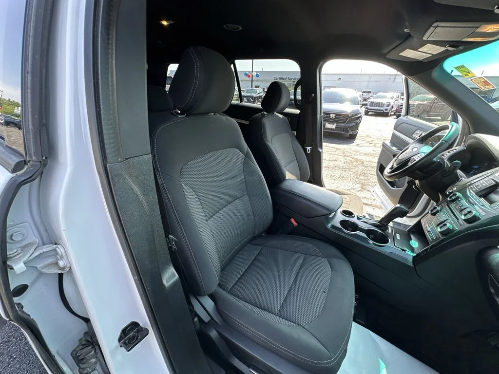 Used 2016 White Ford XLT image 20