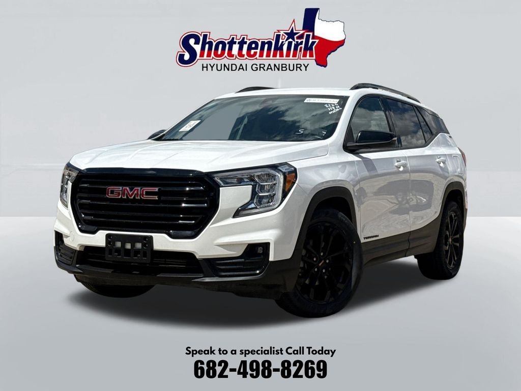 Used 2022 White GMC SLT image 1