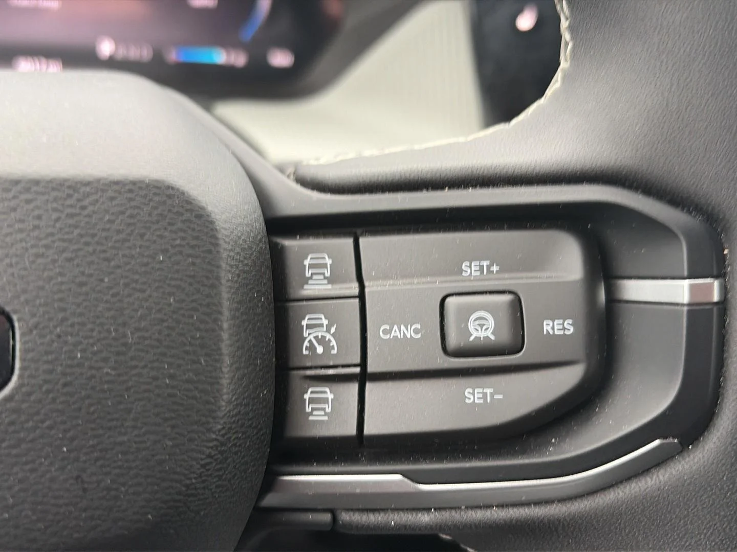Used 2026 Red Hot Pearlcoat Jeep Laredo image 16