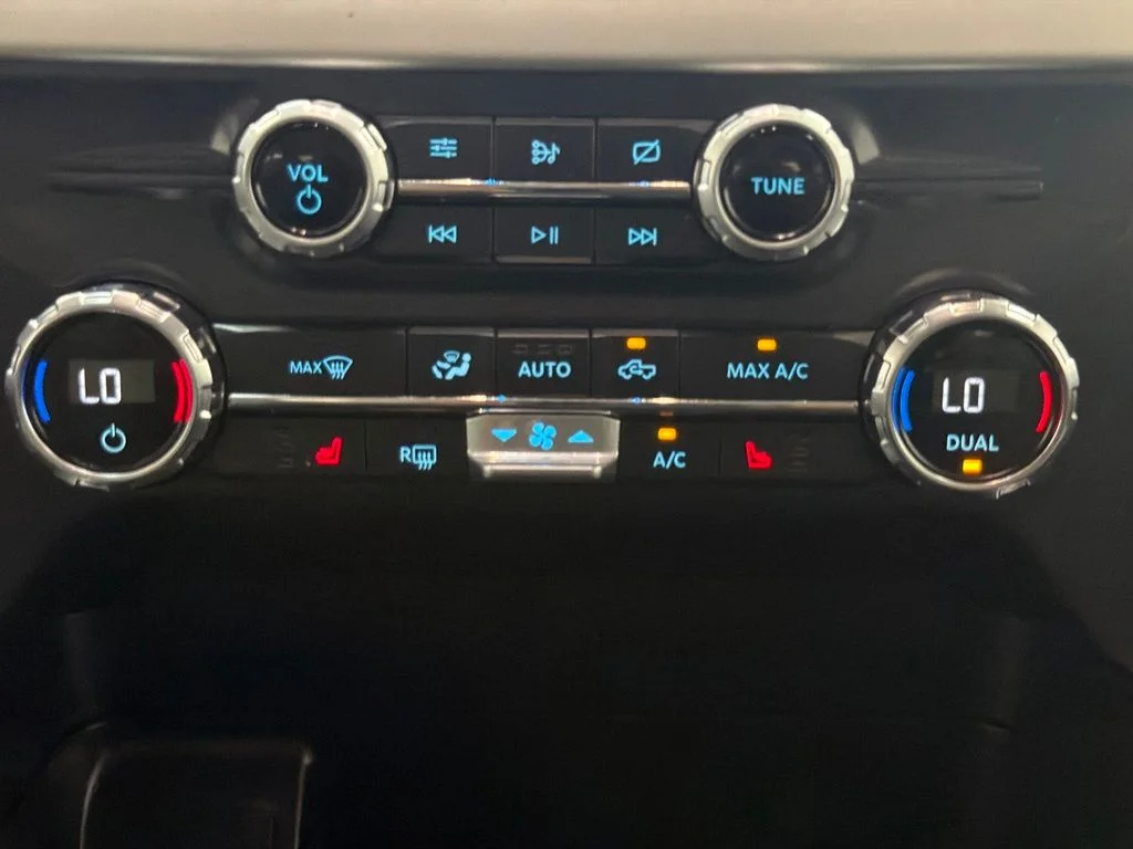 Used 2021 Blue Metallic Ford XLT image 15