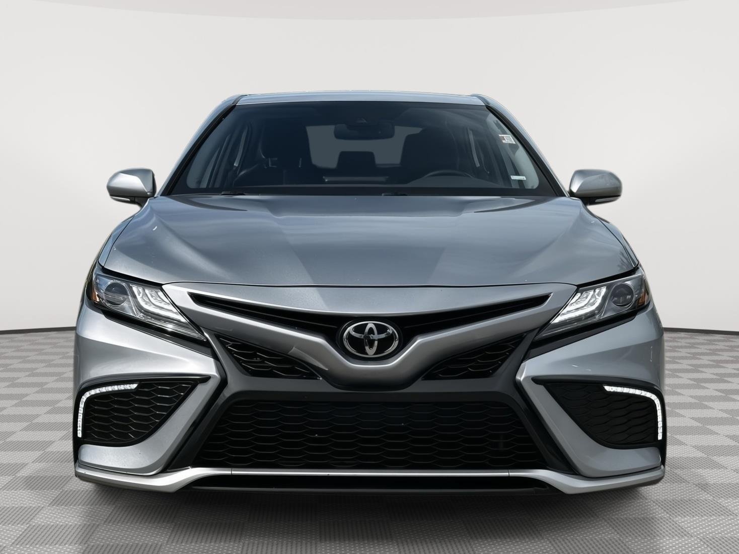 Used 2023 Toyota Camry XSE with VIN 4T1K61AK6PU824564 for sale in Kansas City