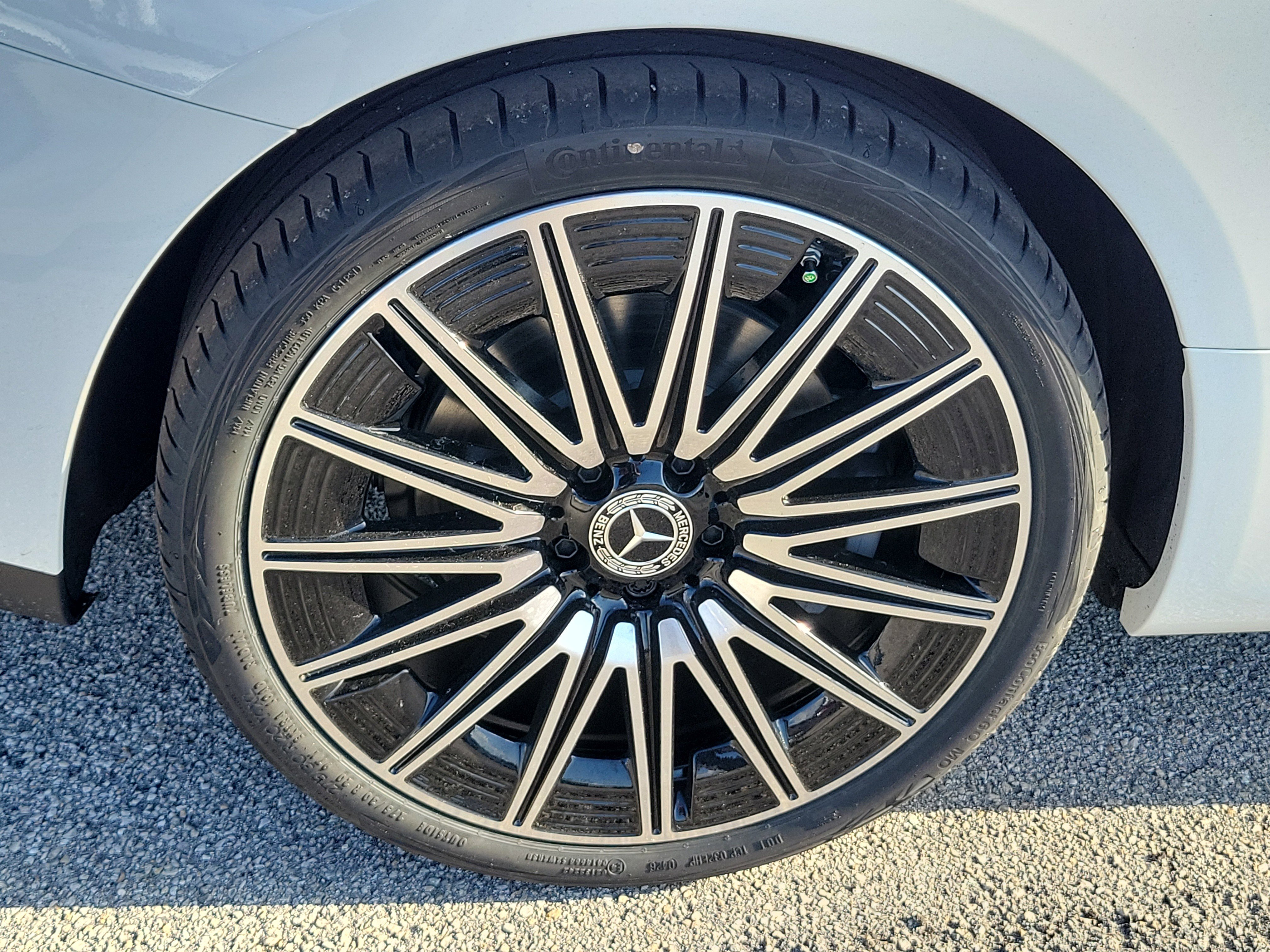 New 2026 Polar White Mercedes-Benz CLE 450 image 32