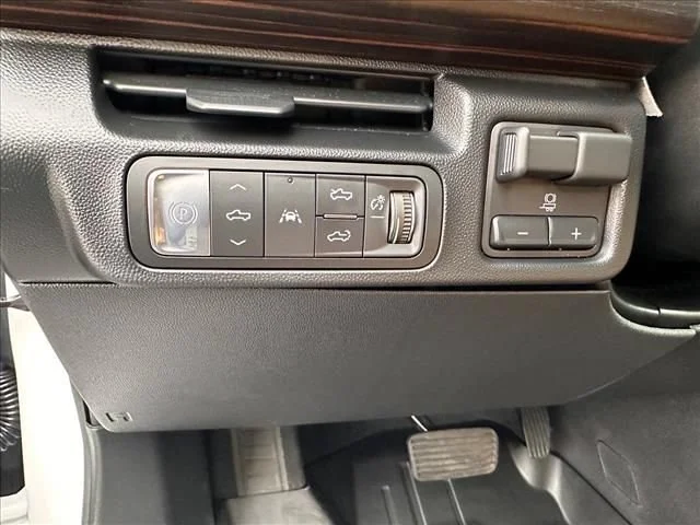 Certified Used 2025 Summit White GMC Extended Range Denali image 27