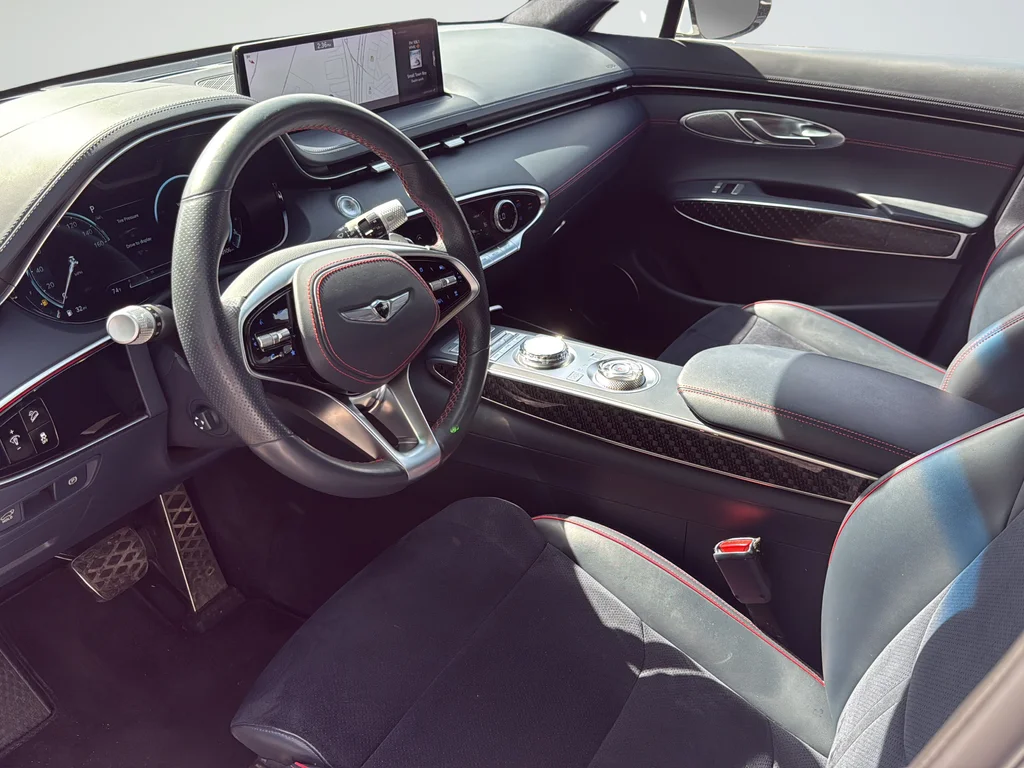 Used 2022 White Genesis 3.5T Sport image 16