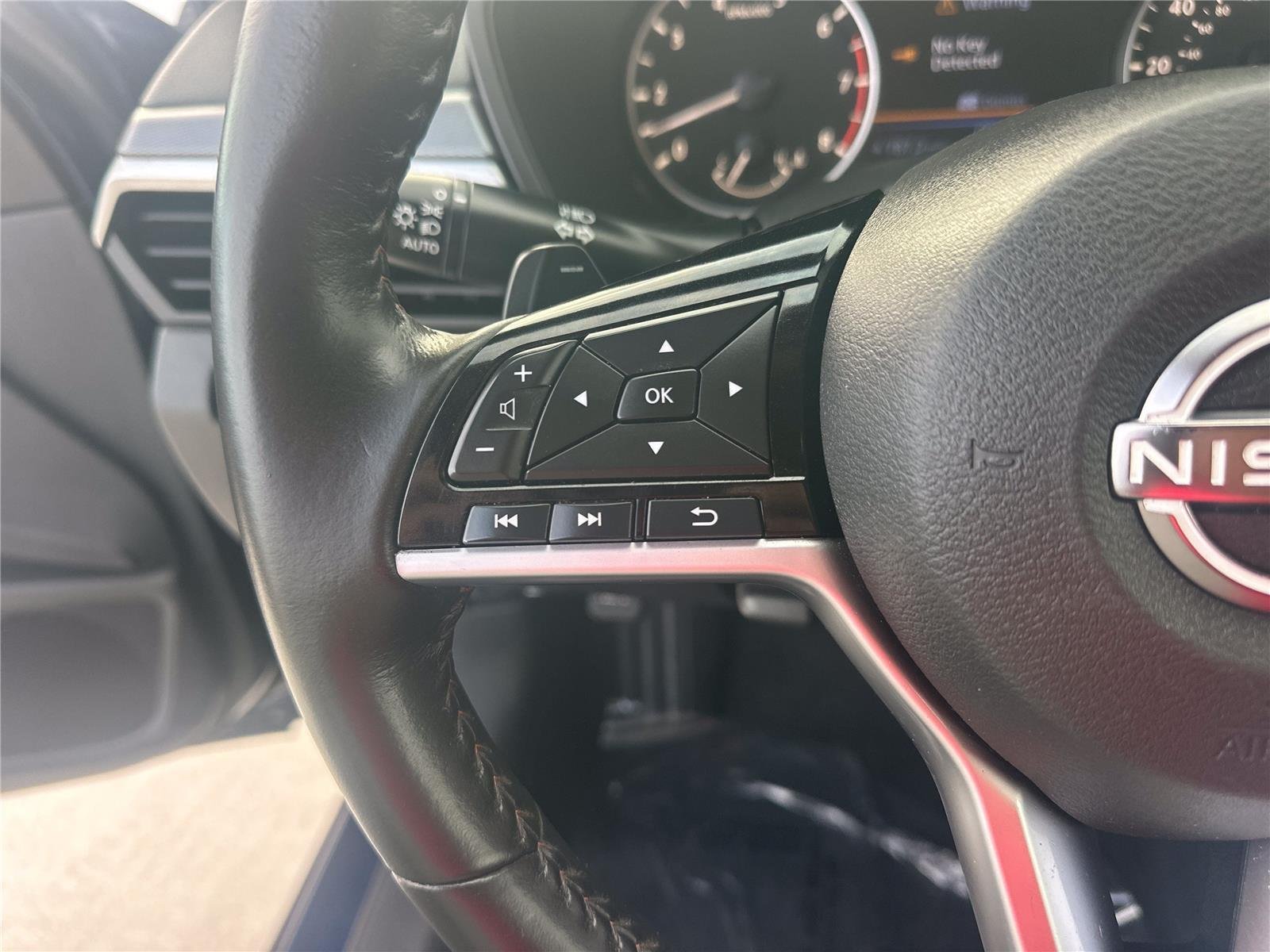 Used 2023 Deep Blue Pearl Nissan 2.5 SR image 9