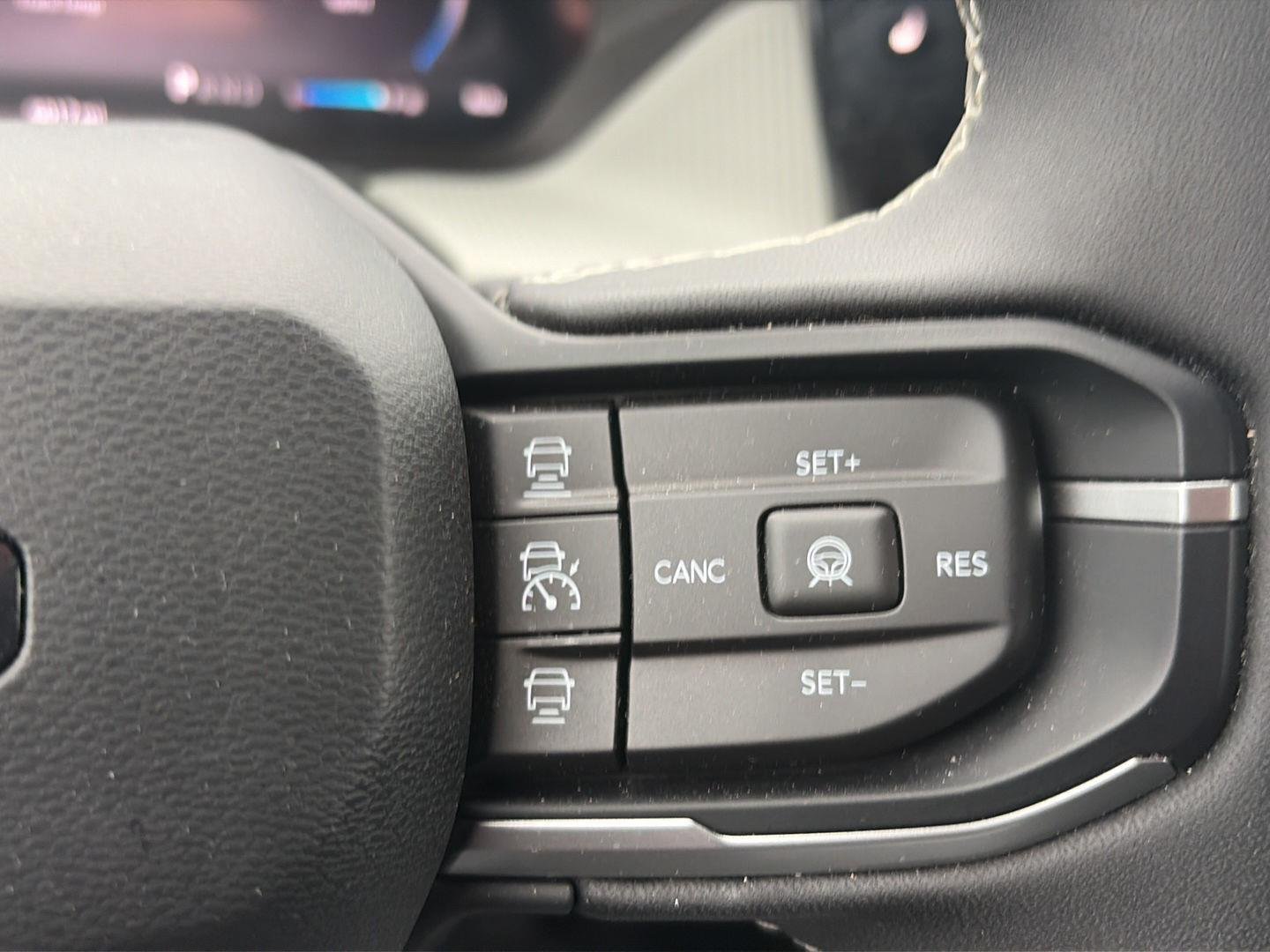 Used 2026 Red Hot Pearlcoat Jeep Laredo image 16