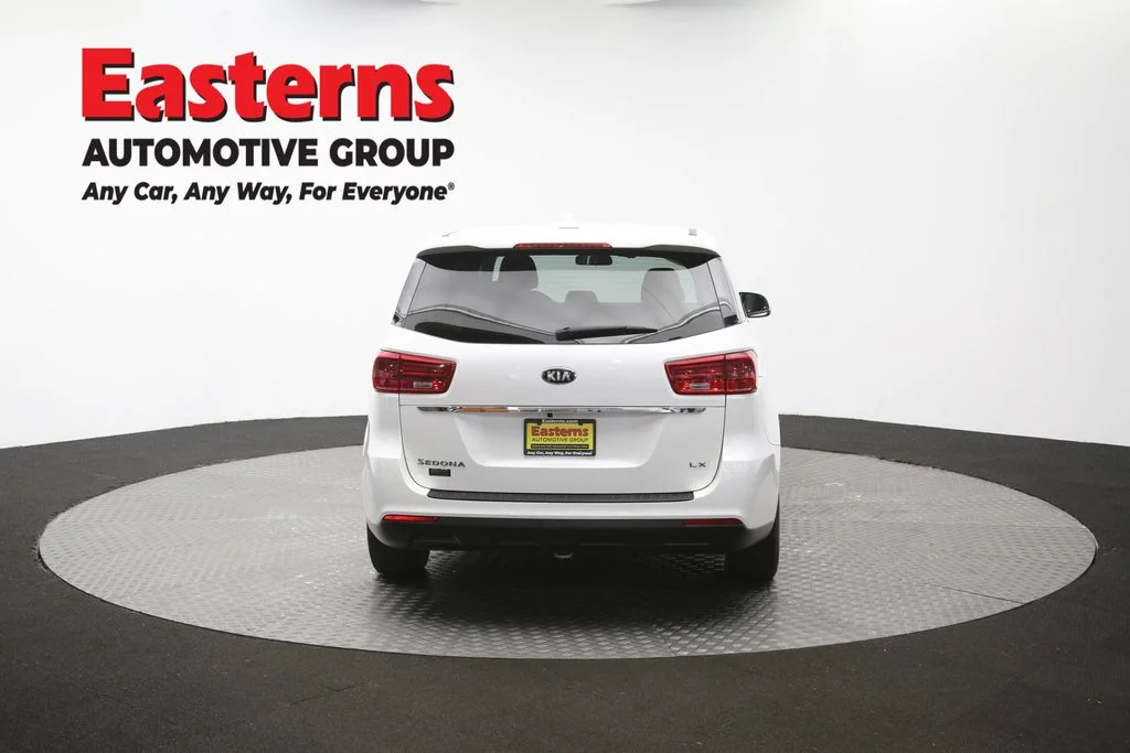 Used 2020 White Kia LX image 37