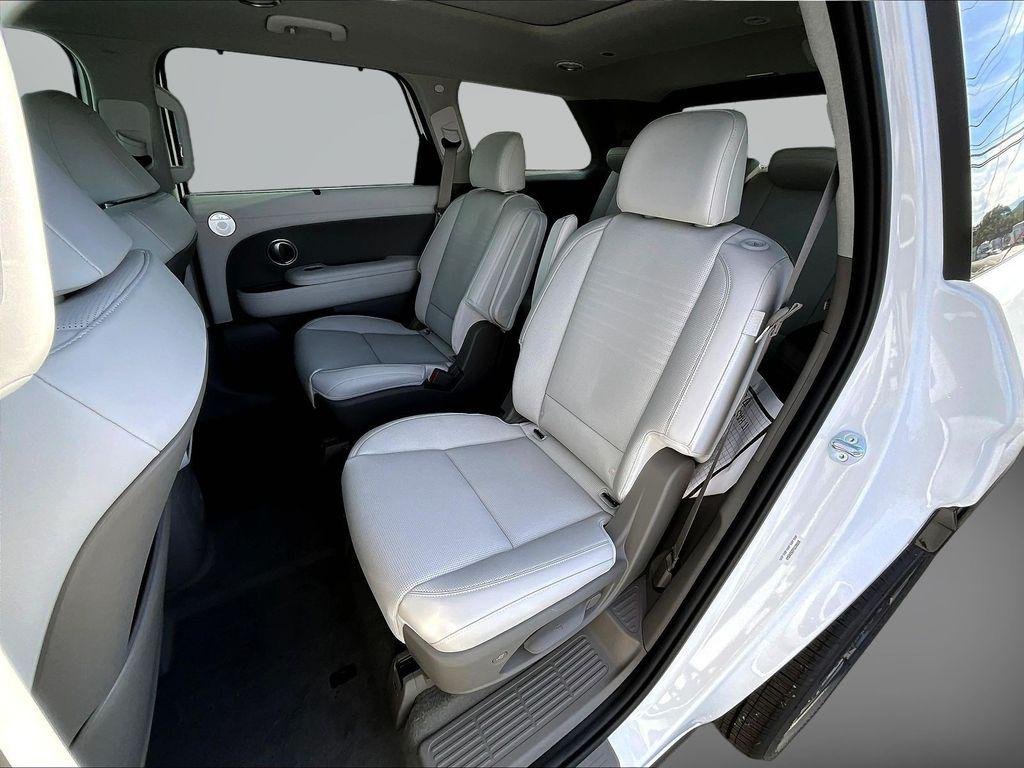 New 2026 White Hyundai Limited AWD image 21