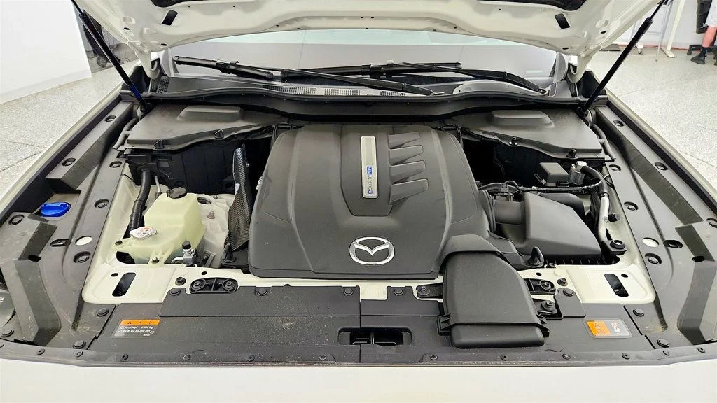 Used 2025 Rhodium White Premium Mazda Premium Sport AWD image 28